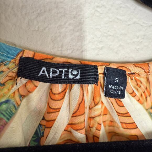 Apt 9 Women’s Paisley Boho Print Short Sleeve Top Small Poly Spandex - Picture 3 of 11